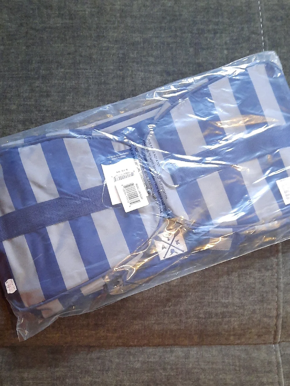Norwegian Cruise Lines Striped Navy Gray Duffel Bag Heavy Shouldet Strap NWT